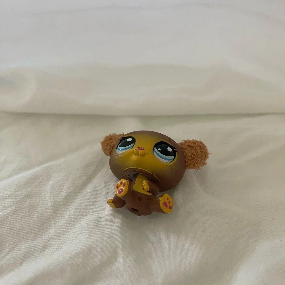 LPS Littlest Pet Shop #2468 Brown Bear with fuzzy/soft ears